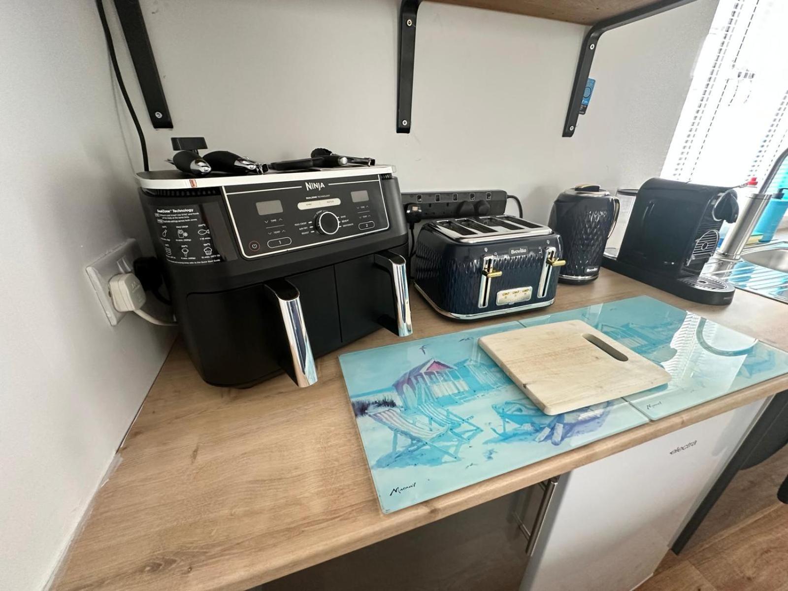 Tankerton Beach Daze Chestfield Bagian luar foto